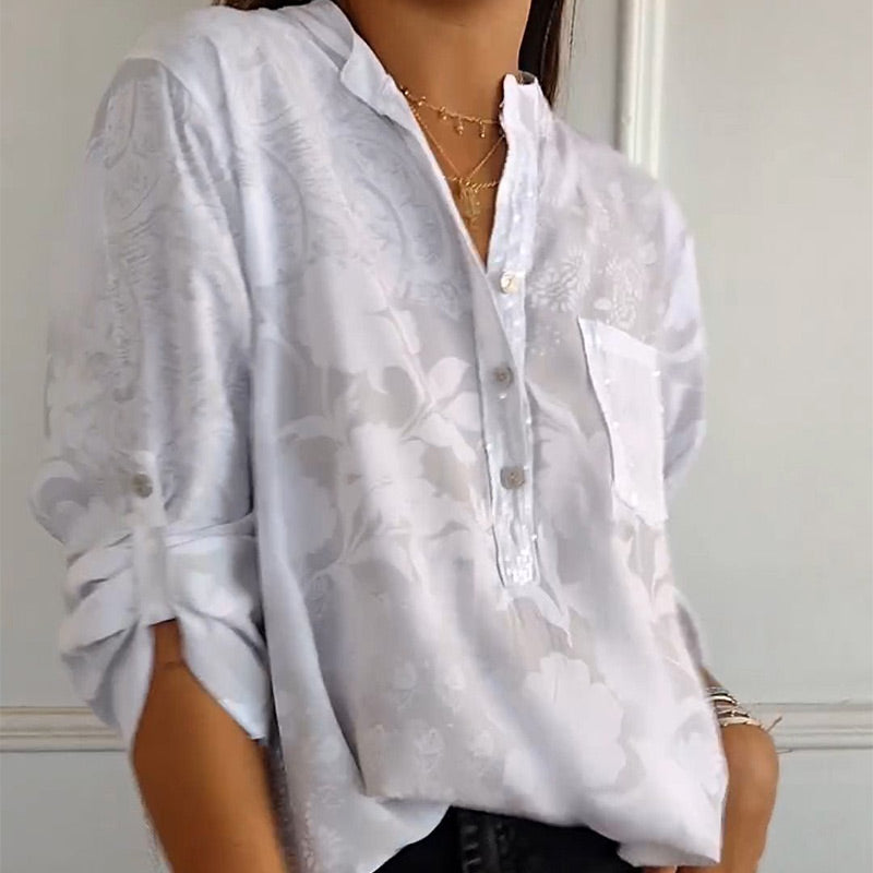 Natalie – Chemisier boutonné tendance avec manches retroussables et poche avant