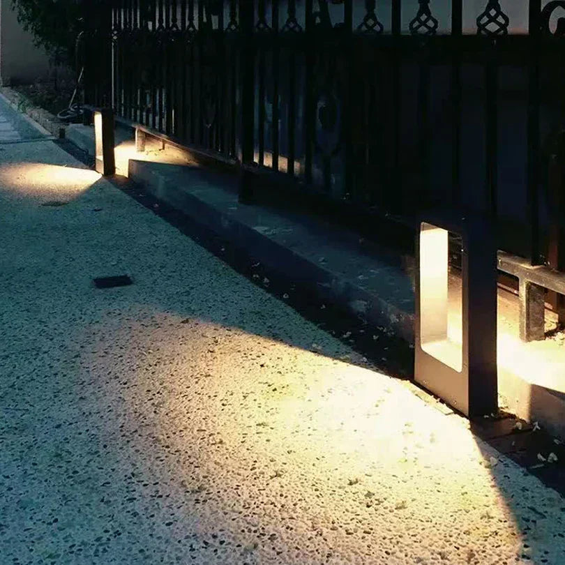 Moderne wetterfeste LED-Gartenleuchte für stilvolle Wege- und Terrassenbeleuchtung