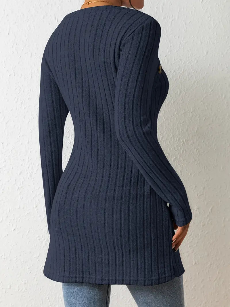 Manon – Haut asymétrique femme à boutons et maille côtelée