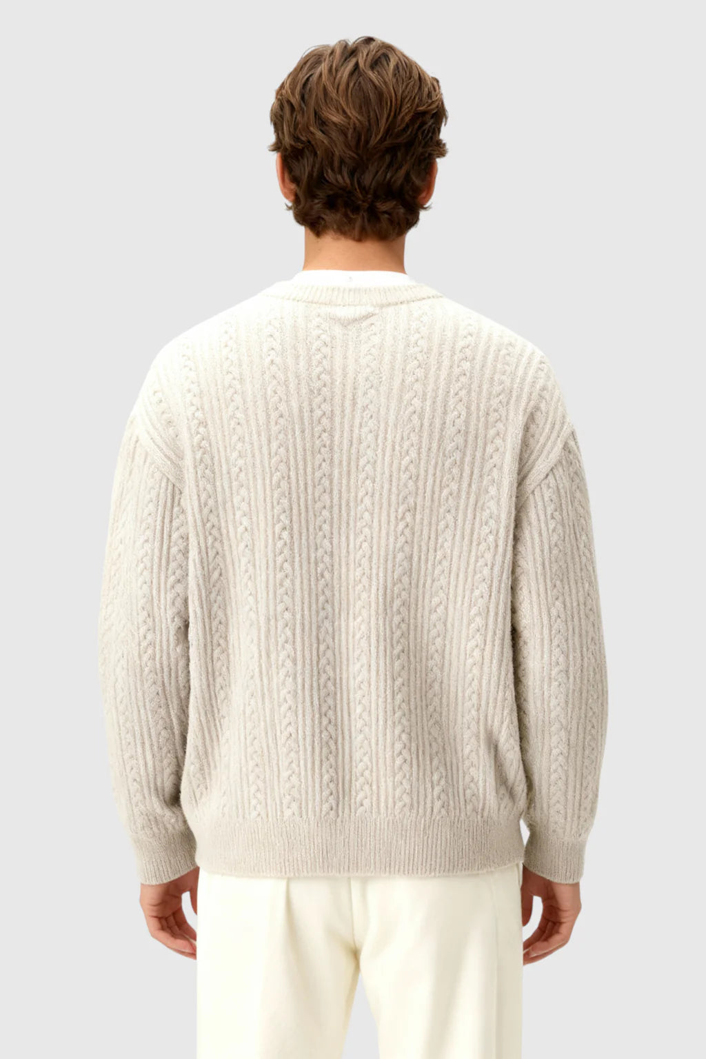 Herrestrik - Kabelstrikket Sweater med Lille V-Hals - Oatmeal - Sweatre - Valmont Wear