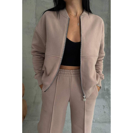 Rae Street Lounge Set – Tweedelig Damespak met Bomberjack & Wijde Jogger