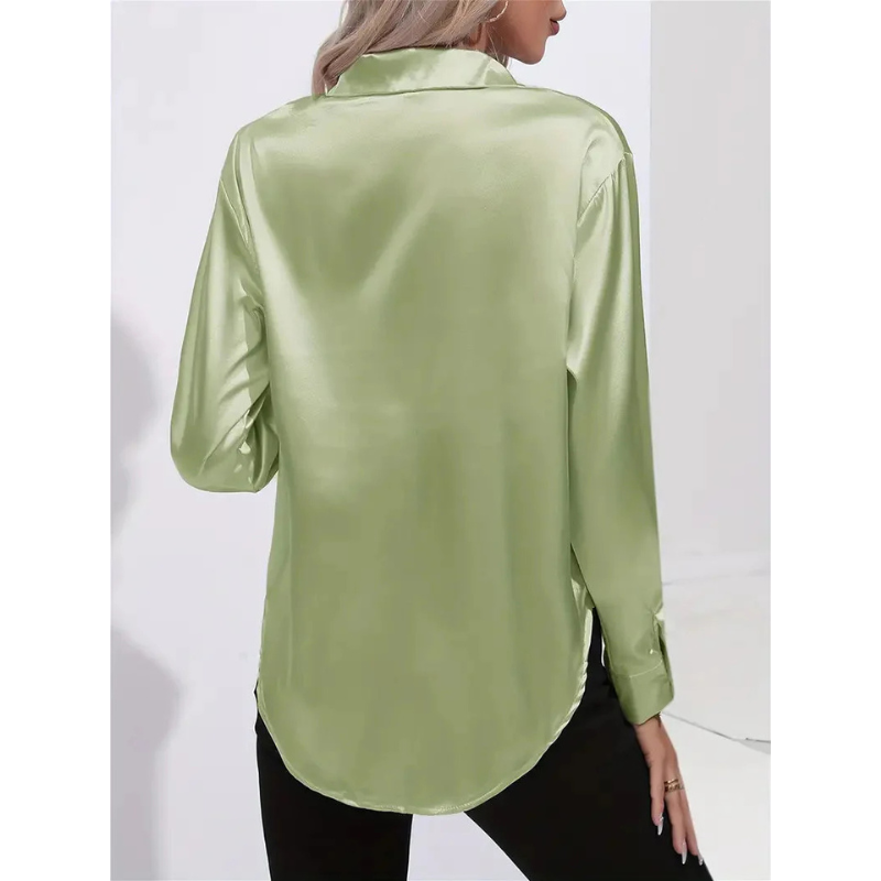 Satijnen Damesblouse met Knopen – Elegant & Tijdloos