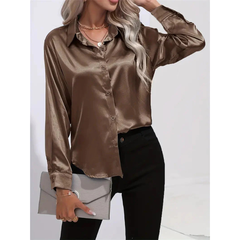 Satijnen Damesblouse met Knopen – Elegant & Tijdloos