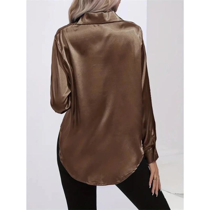 Satijnen Damesblouse met Knopen – Elegant & Tijdloos