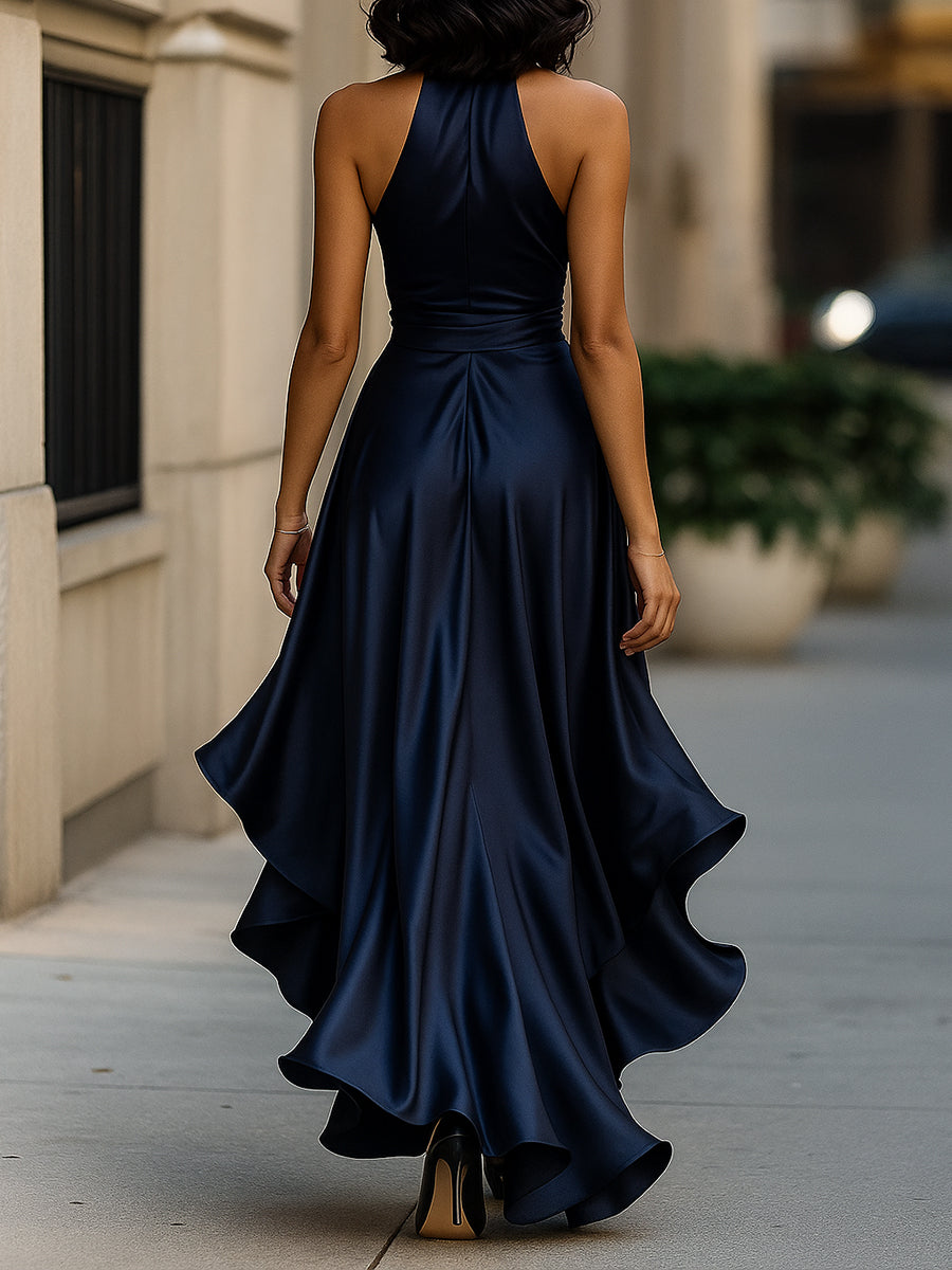 Midnight Elegance Satin-Neckholder-Rüschengown