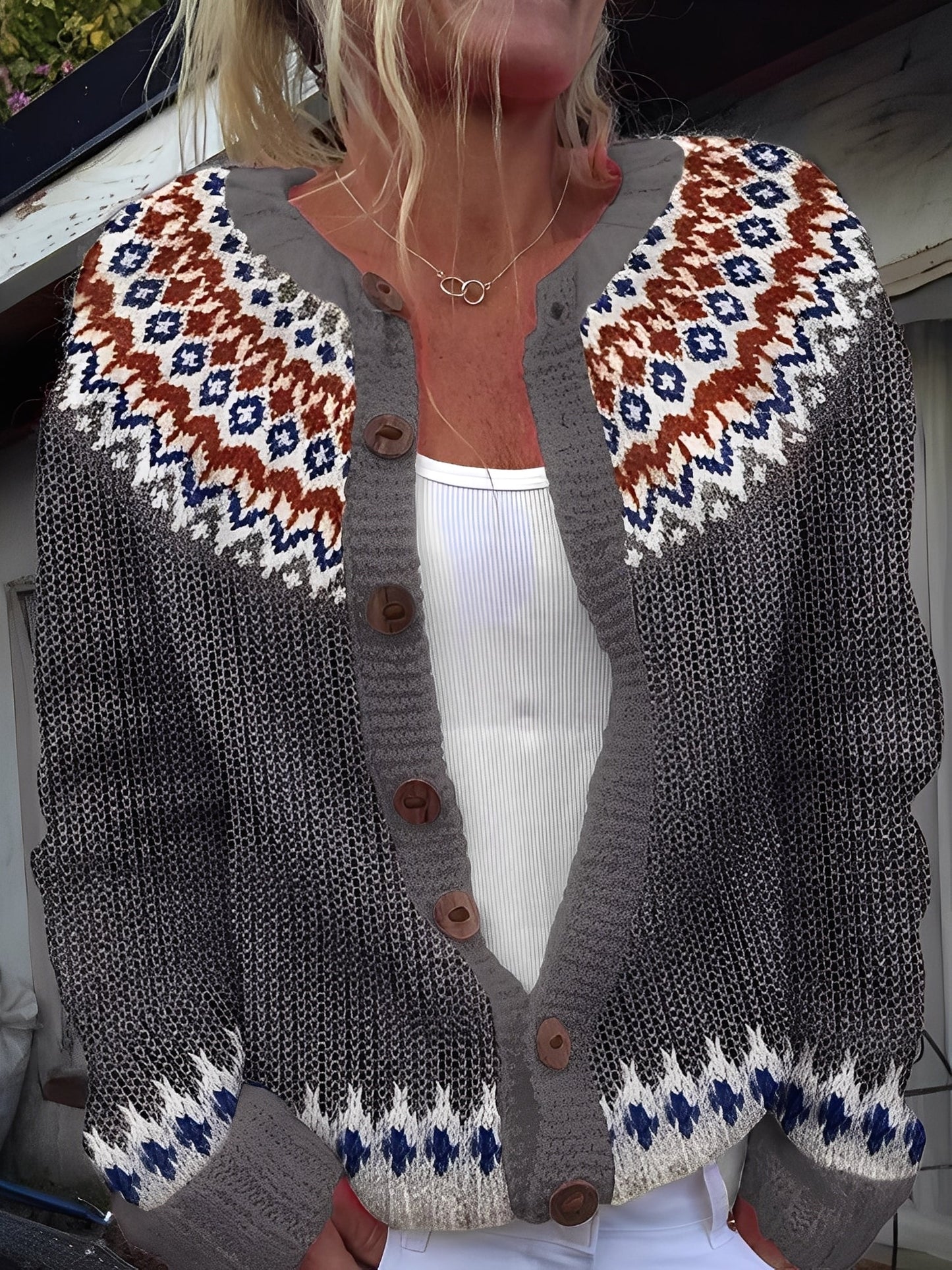 Ember – Cardigan Femme à Boutons – Maille Légère et Douce au Design Classique et Élégant