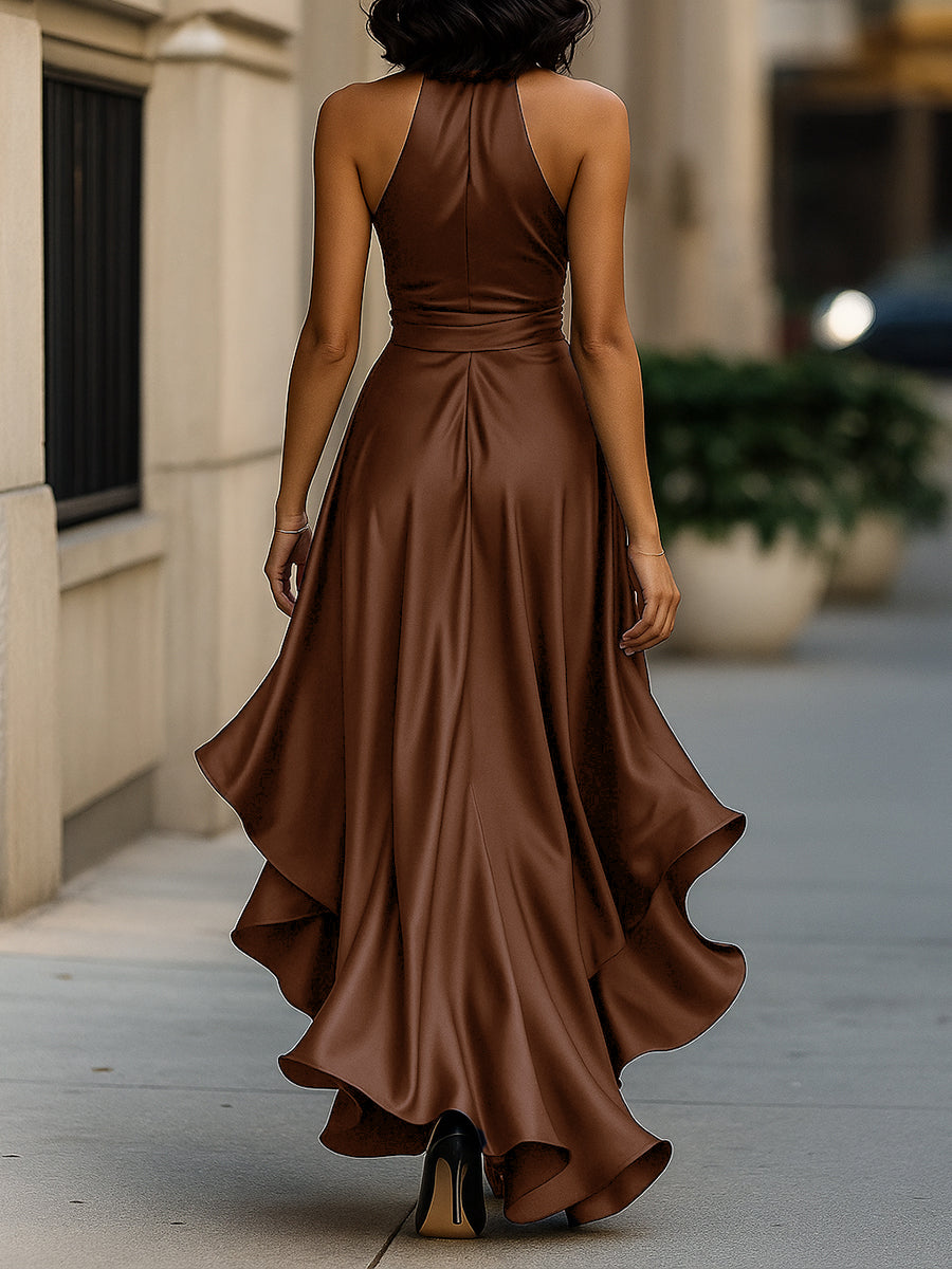 Midnight Elegance Satin-Neckholder-Rüschengown