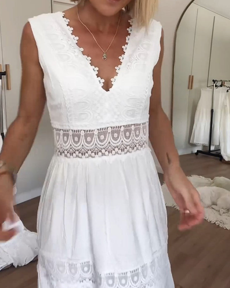 Luna Lace V-Neck Midi Dress