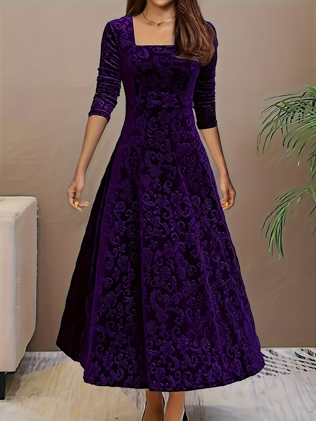 Otsuru - Elegantes SamtKleid Mit Langen Ärmeln