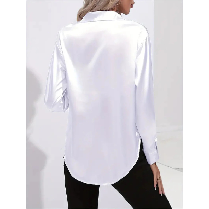 Satijnen Damesblouse met Knopen – Elegant & Tijdloos