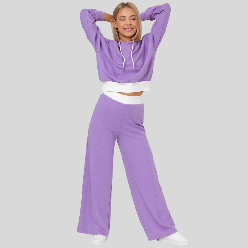 Delma | Trendy Ladies Lounge Set | Relaxed Fit | Hoodie And Pants With Drawstring