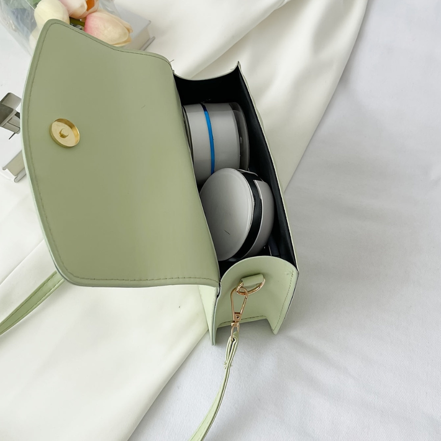 Serena - Petit sac carré papillon élégant avec options de transport polyvalentes