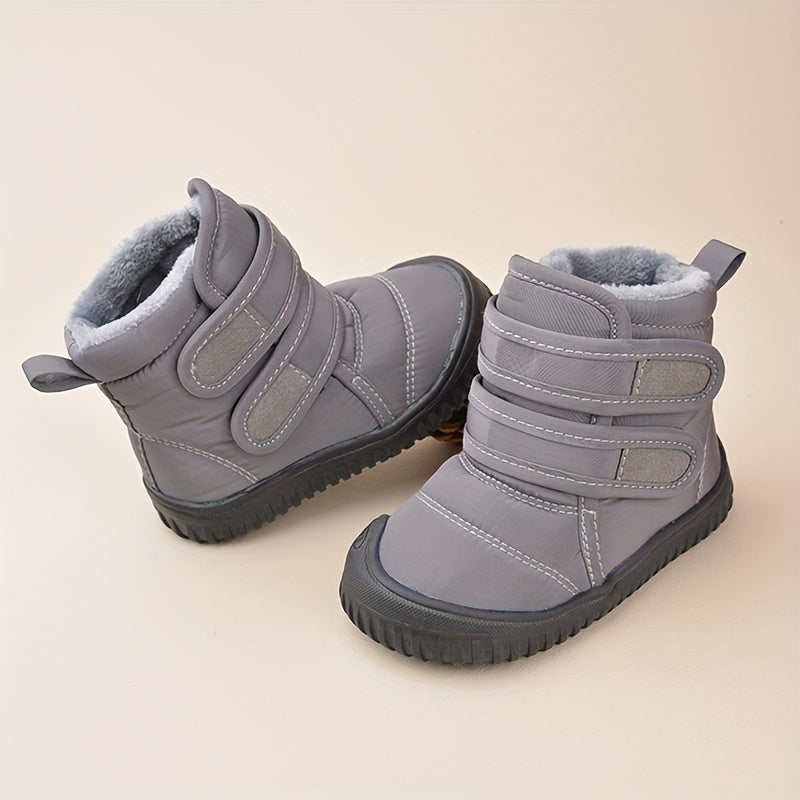 Warm snow boots for children - comfort and protection in winter