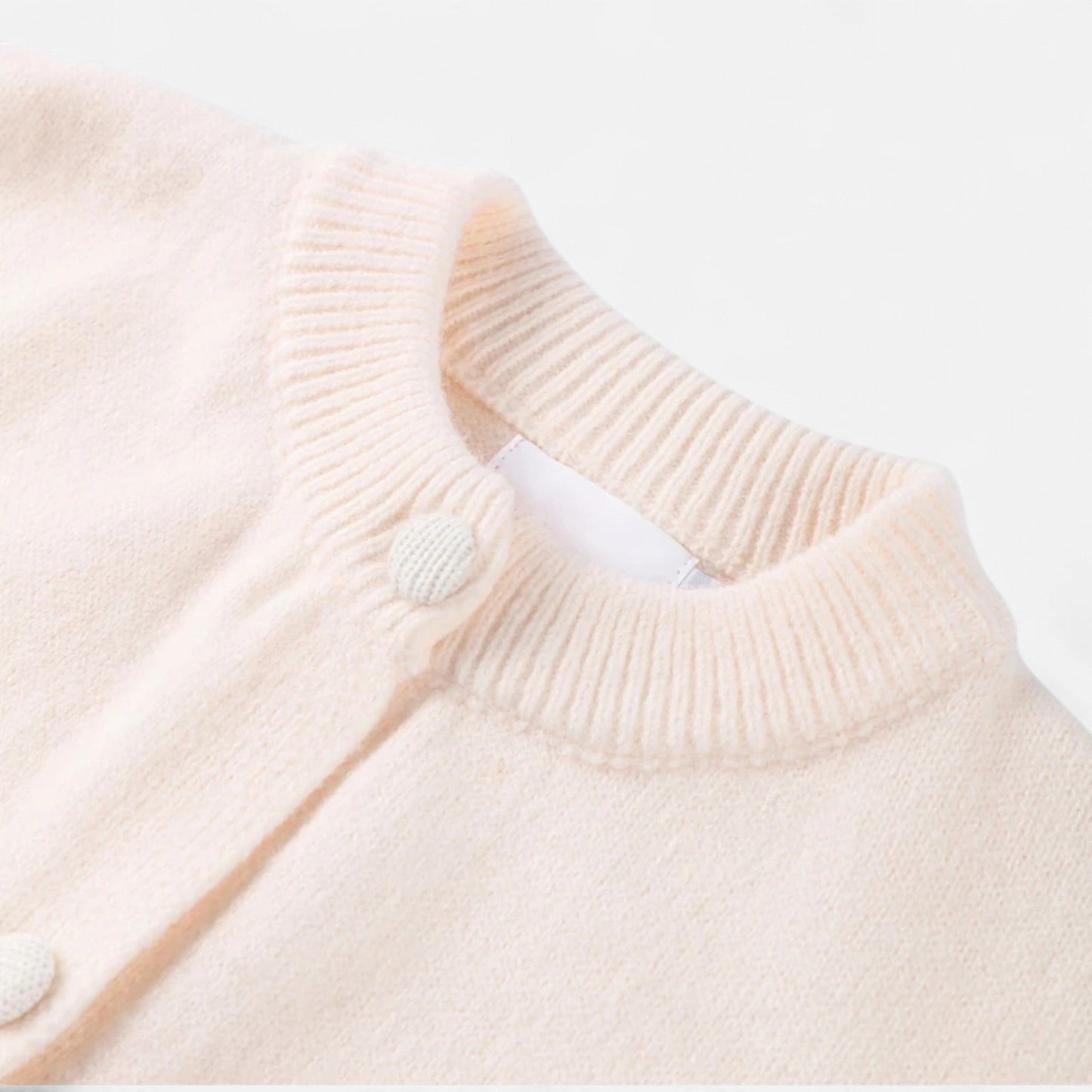 Femurea | Women’s Knitted Cardigan – Button-Up with Pockets