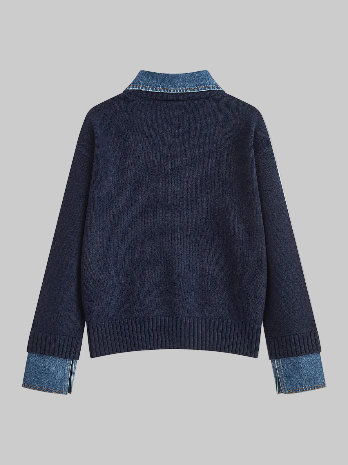 2-in-1 Strickpullover mit Denimkragen