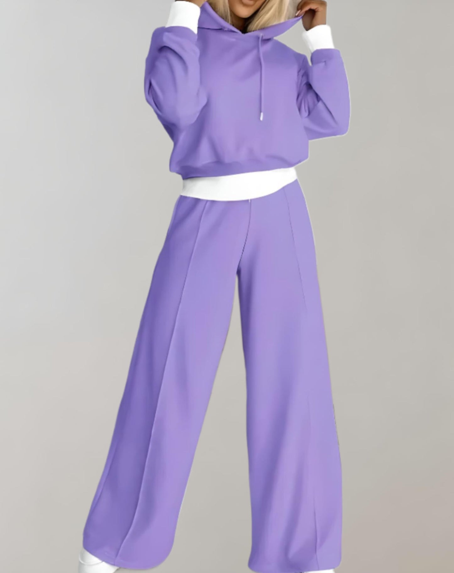 women Alice | Casual women's set with hoodie and sweatpants Streetwear | Amorci