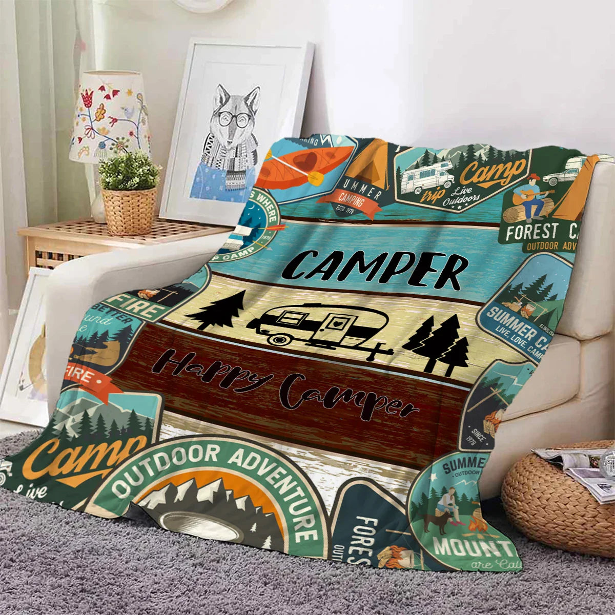 NatureNest – Pluche Deken met Camper- en Bosmotief – Voor Thuis & Reizen