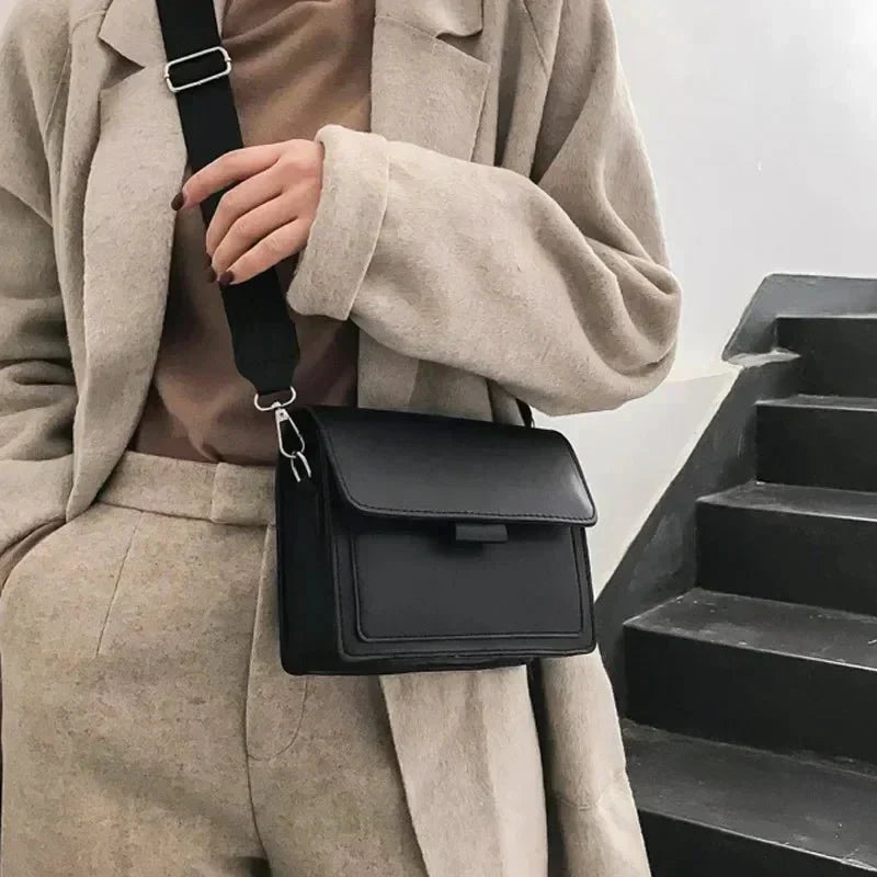 Mini Crossbody Tas met Brede Schouderband