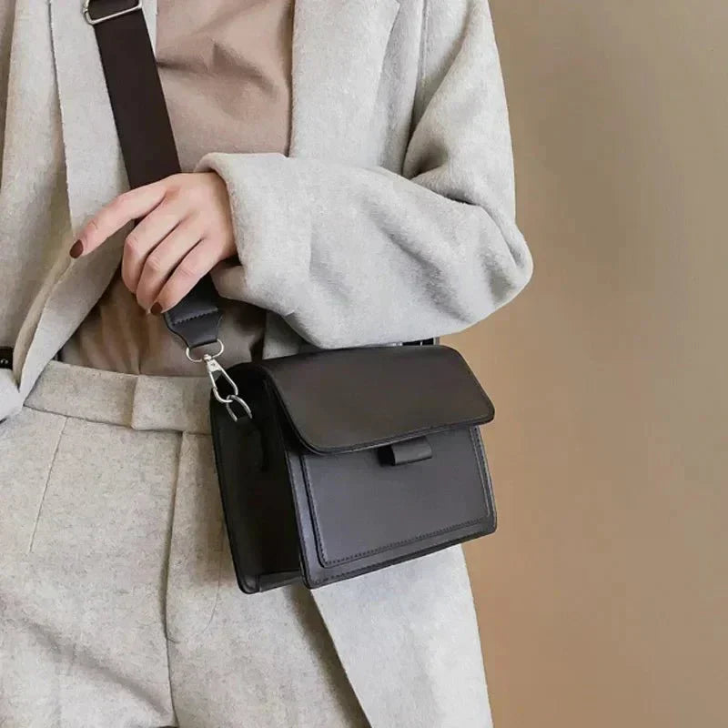 Mini Crossbody Tas met Brede Schouderband