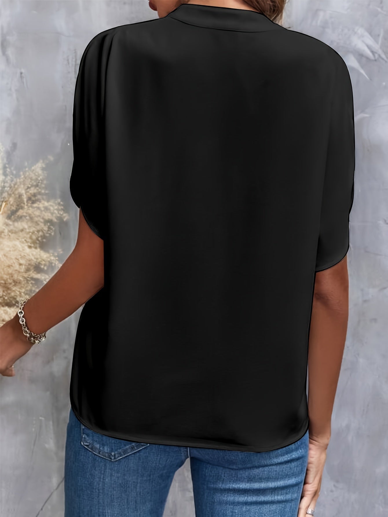 Carros - Light and Elegant Blouse