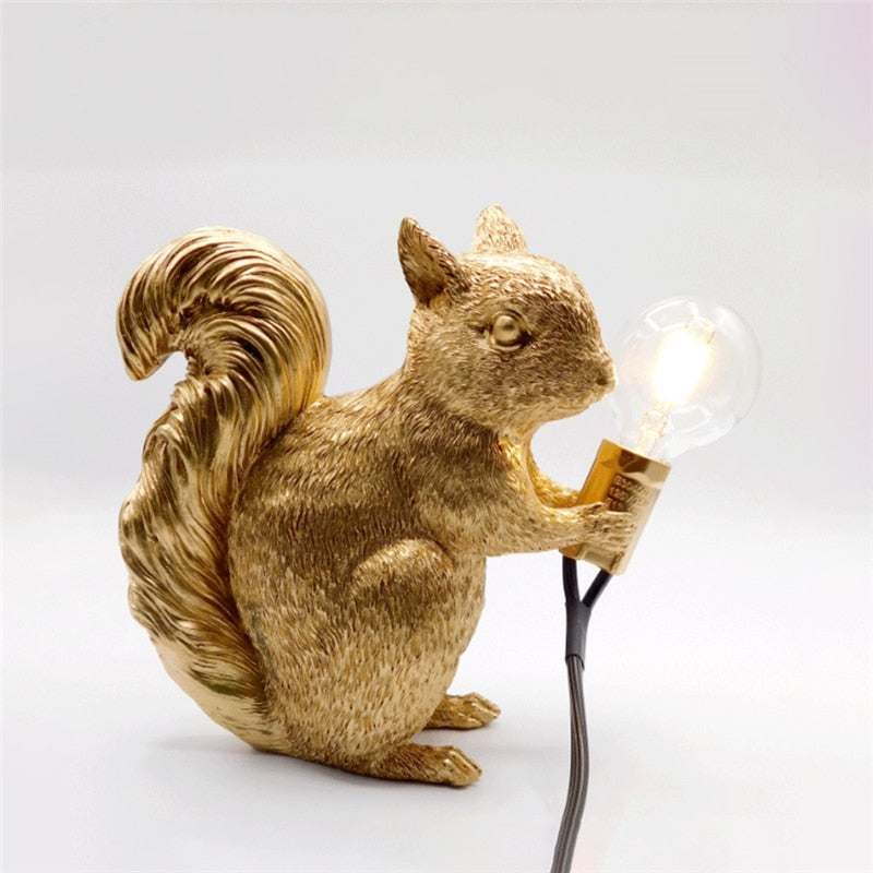 Squirola | LED-tafellamp met eekhoornfiguur in Scandinavische stijl