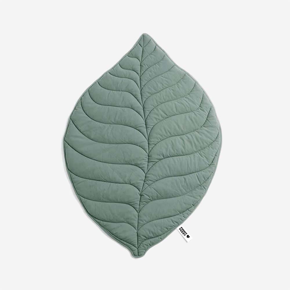 Leaf-Shaped Dog Bed – Soft and Breathable Pet Bed for Indoor and Outdoor Use 9
