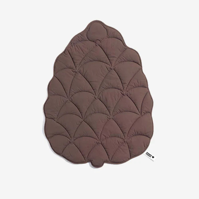 Leaf Shape Dog Blanket – Soft, Durable Pet Mat for Cozy Comfort and All Sizes – Machine Washable 9