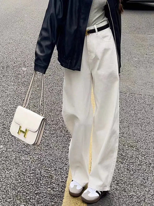 MEWE | Wide-Leg Jeans with High Waist and Contemporary Look Mewe London