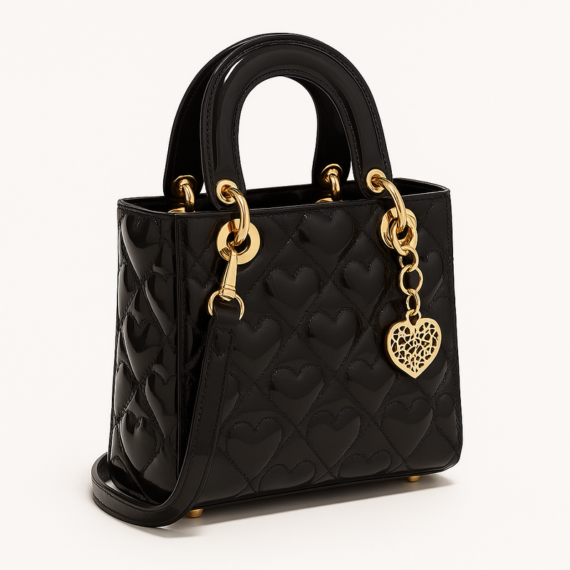 Raelynn Sac à Main Femme – Mini Cabas Matelassé en Similicuir Verni avec Motif Cœurs & Charm Doré