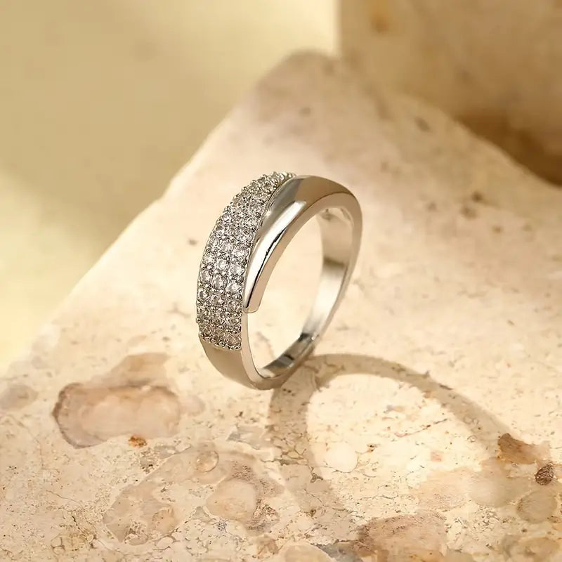 Kalea - Elegance Haven Ring