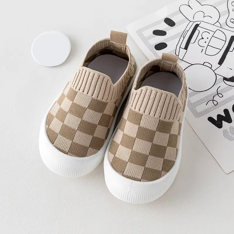 MiniStrides – Flexibele Instappers Ruitprint Antislip Peuterschoenen