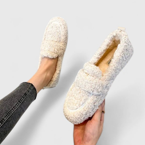 Solenne | Teplé pantofle s elegantním designem