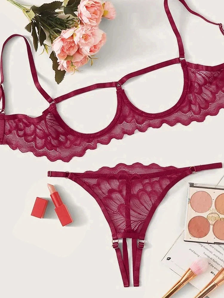 ARISTELLA – Delicate Lace.