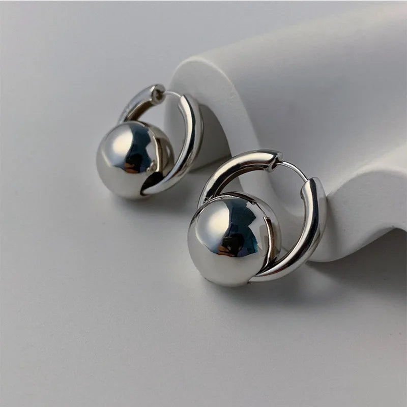 Maija - Minimalist Silver Hoops Earrings