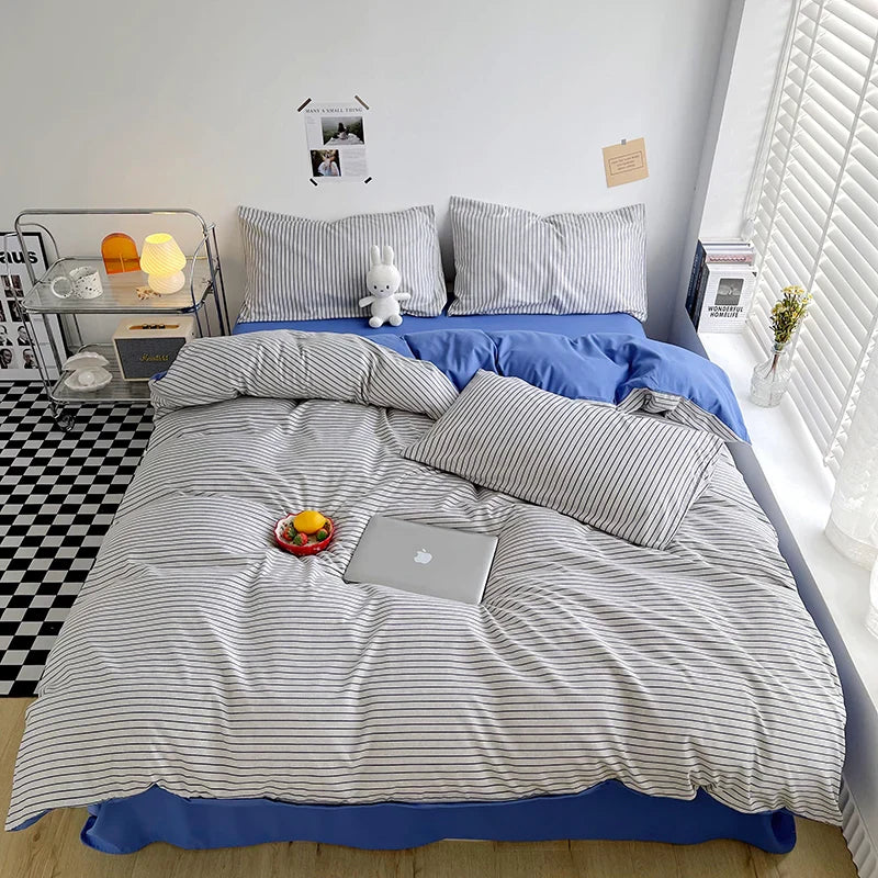 CozyStripe | All-Seasons Polyester Dekbedovertrek - Bliss Home