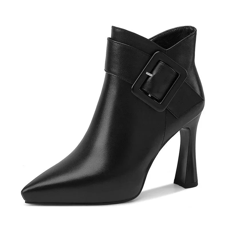 Stiefeletten Aveline mit Schnalle