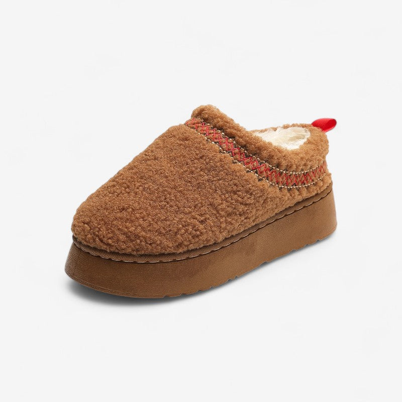 Isla – Bottes à Bout Rond avec Semelle Épaisse et Design à Enfiler