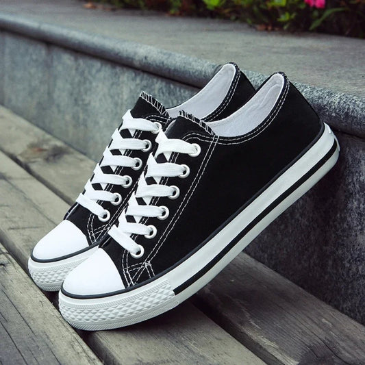 Unisex Leren Low-Top Sneakers met Tweekleurig Design