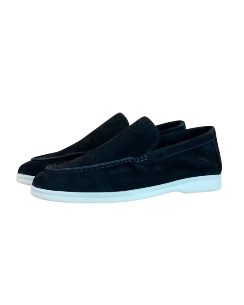 Elegant suede loafers