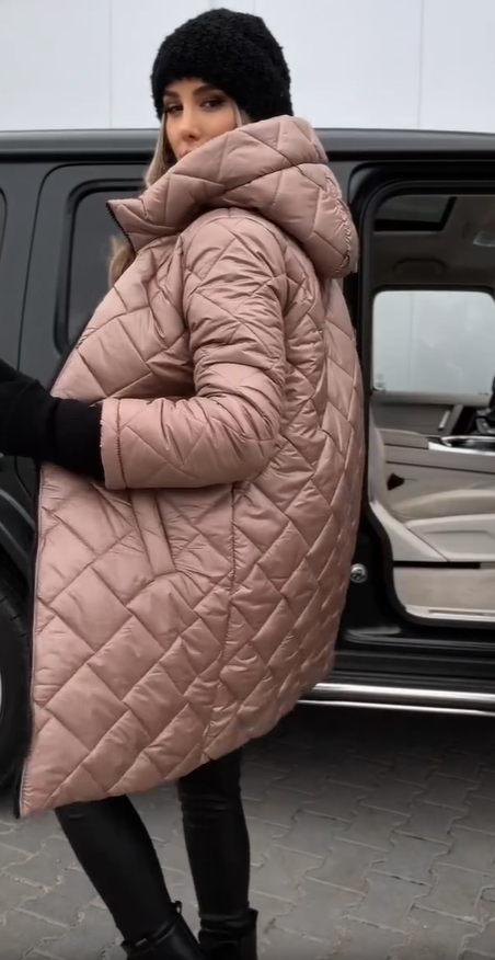 Kureha - Elegante Chaqueta Acolchada Con Capucha y Cremallera