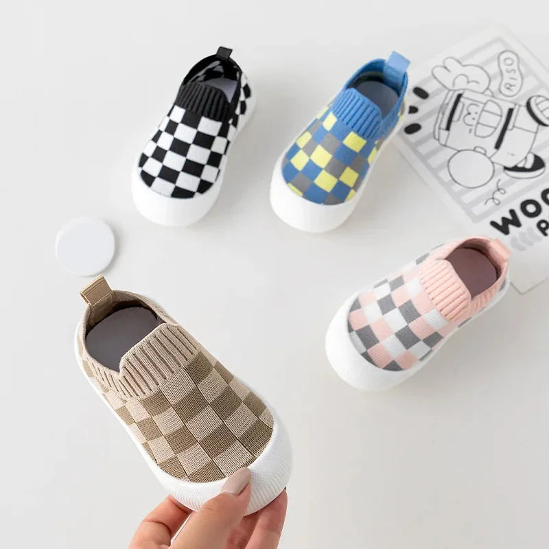 MiniStrides – Flexibele Instappers Ruitprint Antislip Peuterschoenen