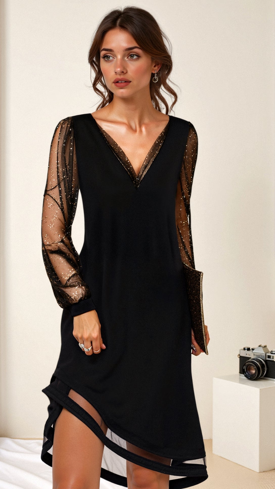 Robe de soirée mini scintillante - femme élégante - pailletée