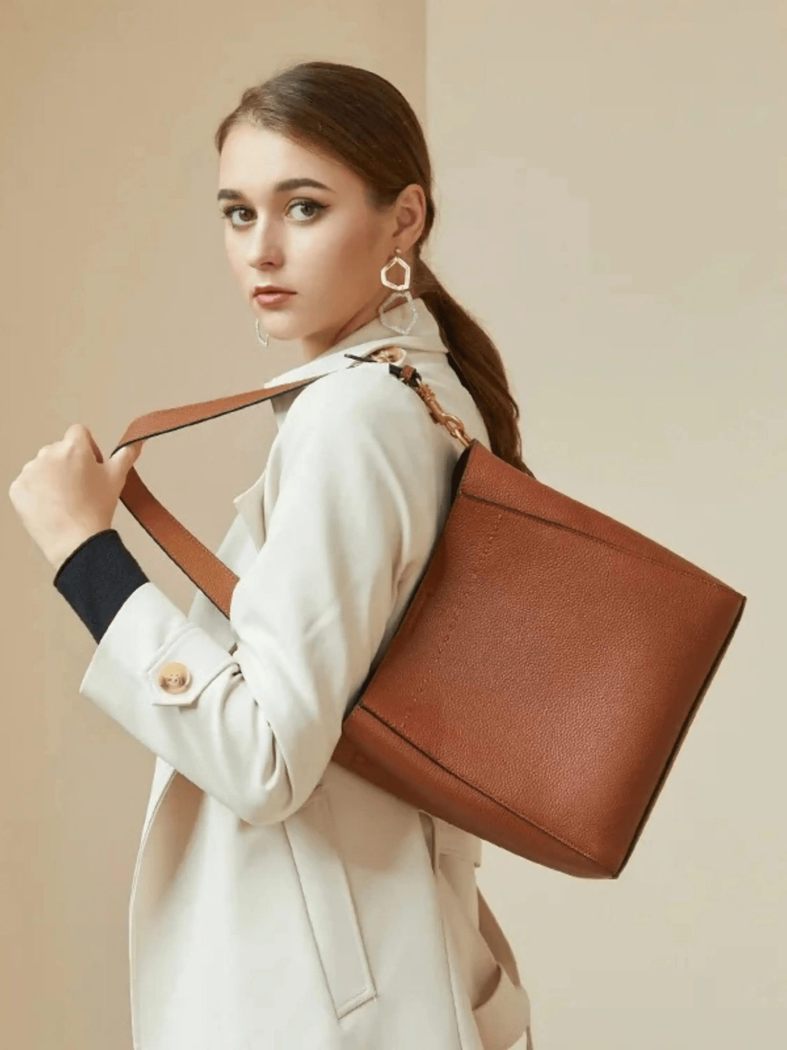 Emma | Leather Bucket Bag-Shoulder Bag-Urban Devyne-Urban Devyne