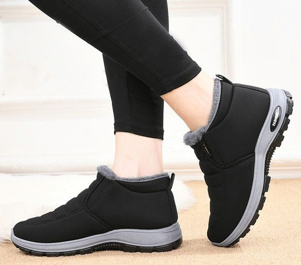 Warm Sheepskin-Lined Boots